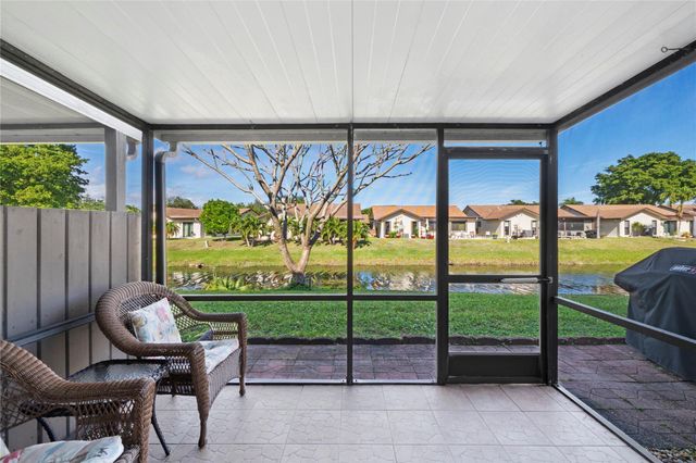 2215 Discovery Cir 2215, Deerfield Beach, FL 33442