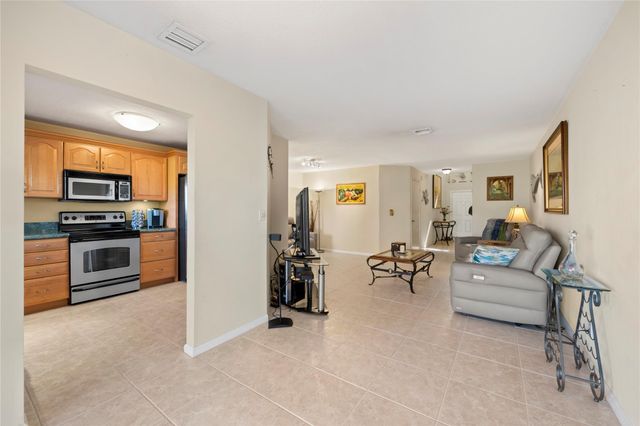 2215 Discovery Cir 2215, Deerfield Beach, FL 33442