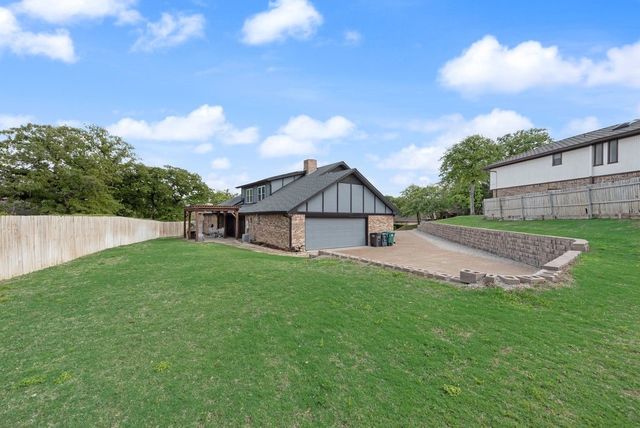 6155 Highwoods Court, Fort Worth, TX 76112