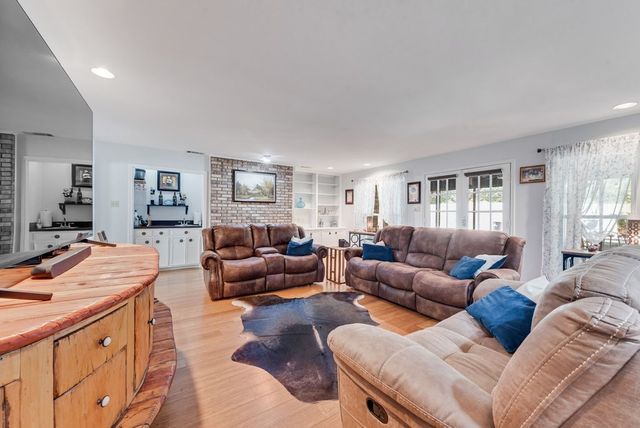 6155 Highwoods Court, Fort Worth, TX 76112