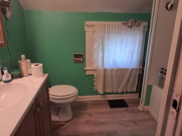 33 Hazel Street, Rutland City, VT 05701