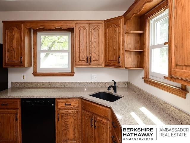 1921 N Maxwell Avenue, Fremont, NE 68025