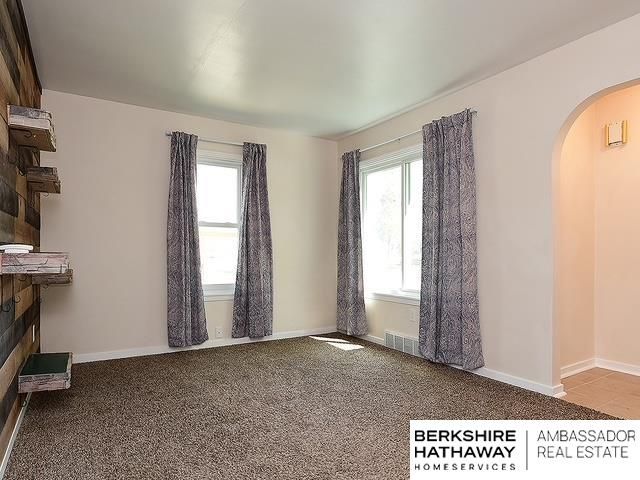 1921 N Maxwell Avenue, Fremont, NE 68025