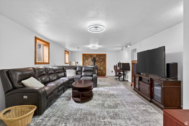 935 S 880 W, Payson, UT 84651