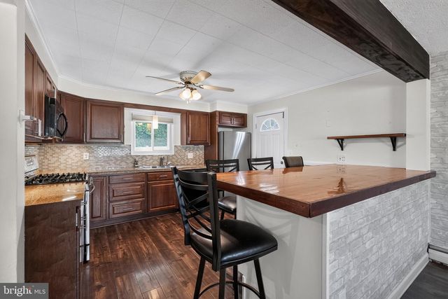 809 QUINCE LN, Secane, PA 19018