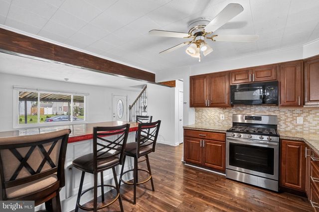 809 QUINCE LN, Secane, PA 19018