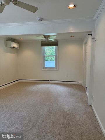 809 QUINCE LN, Secane, PA 19018