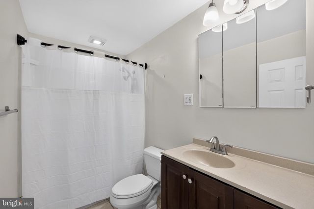 809 QUINCE LN, Secane, PA 19018