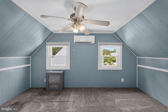 809 QUINCE LN, Secane, PA 19018