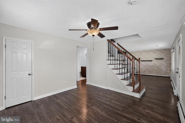 809 QUINCE LN, Secane, PA 19018