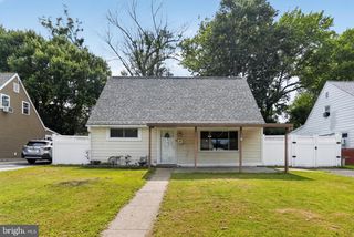 809 QUINCE LN, Secane, PA 19018