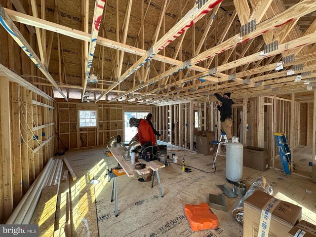 116 PINTO, Winchester, VA 22602