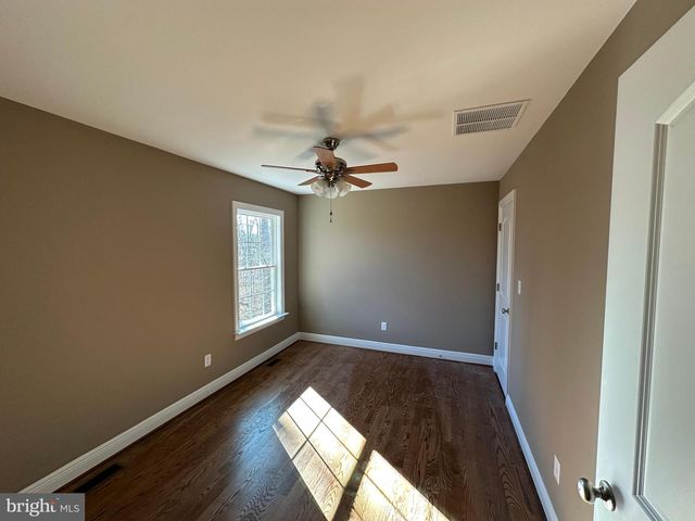 116 PINTO, Winchester, VA 22602