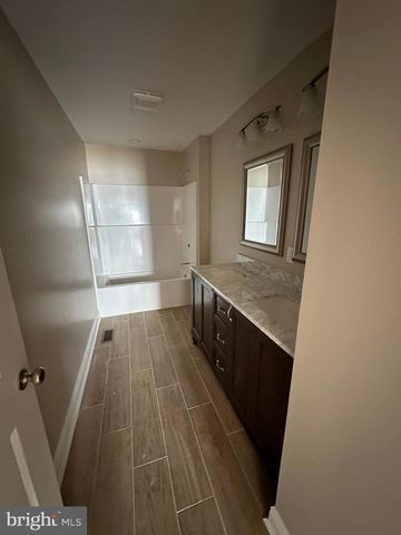 116 PINTO, Winchester, VA 22602