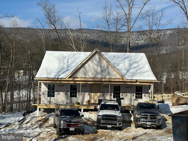 116 PINTO, Winchester, VA 22602