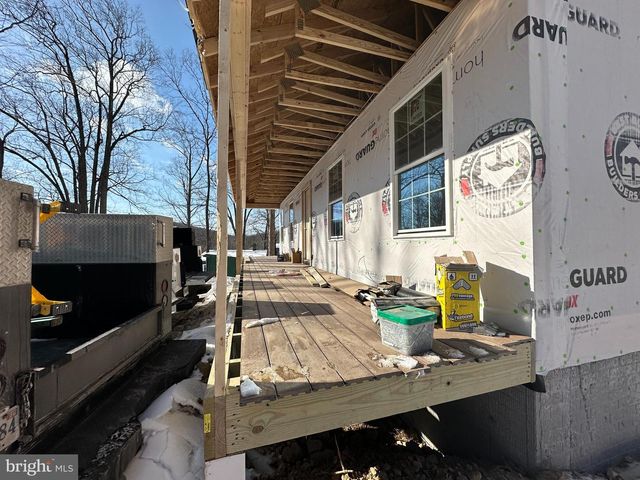 116 PINTO, Winchester, VA 22602