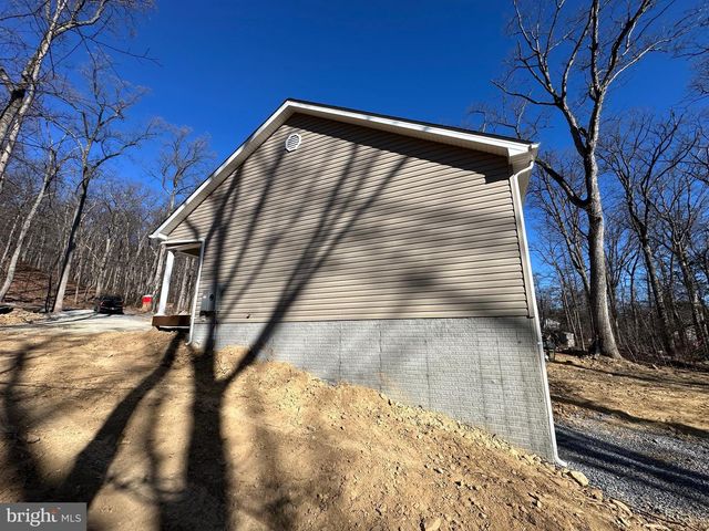 116 PINTO, Winchester, VA 22602