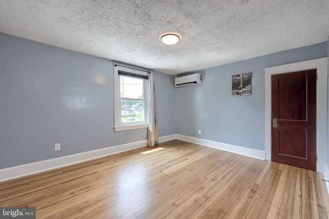 6045 PINE ST, East Petersburg, PA 17520