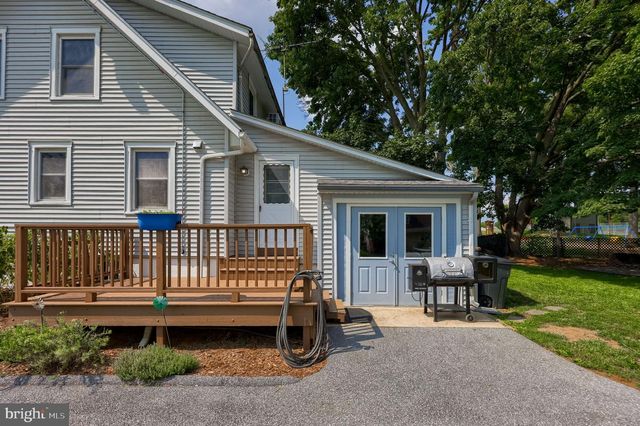 6045 PINE ST, East Petersburg, PA 17520