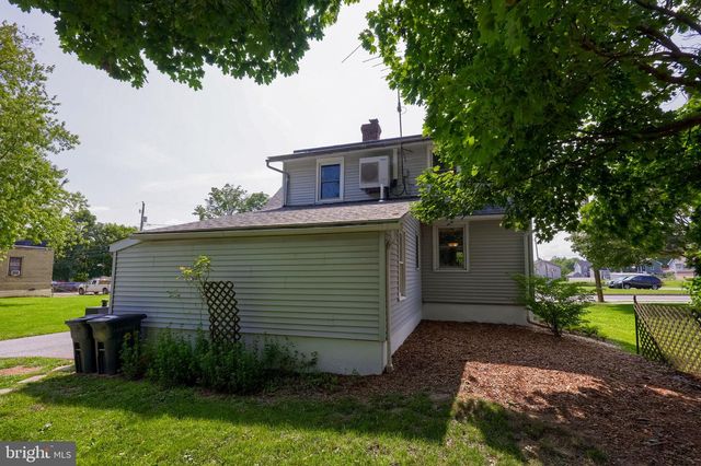 6045 PINE ST, East Petersburg, PA 17520