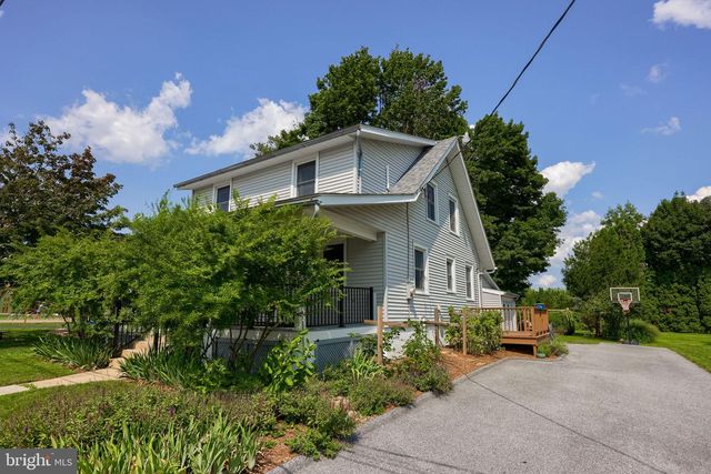 6045 PINE ST, East Petersburg, PA 17520