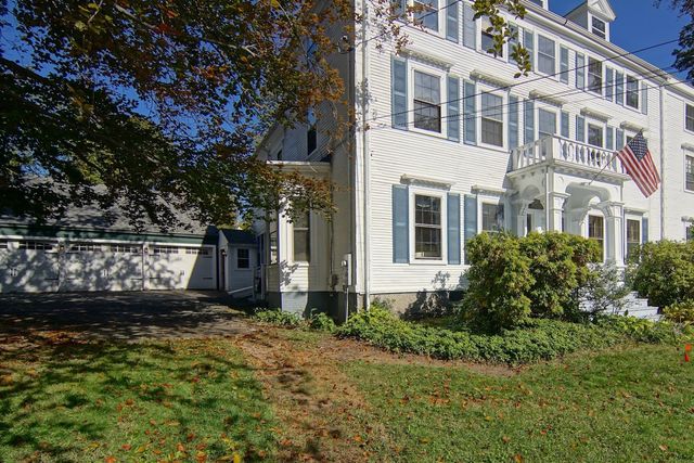 53 Austin Street, Portsmouth, NH 03801