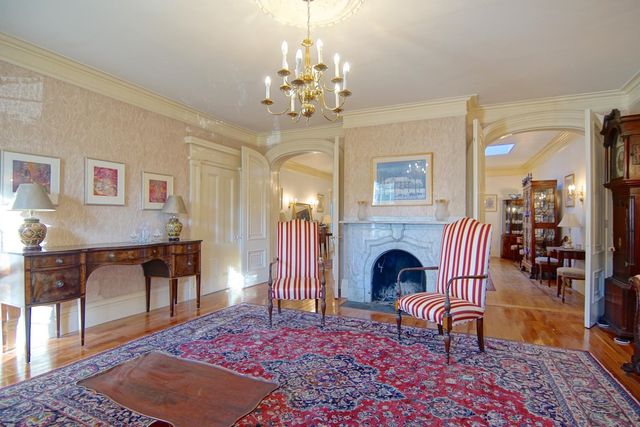 53 Austin Street, Portsmouth, NH 03801
