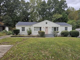 1875 Brewer Boulevard SW B, Atlanta, GA 30310
