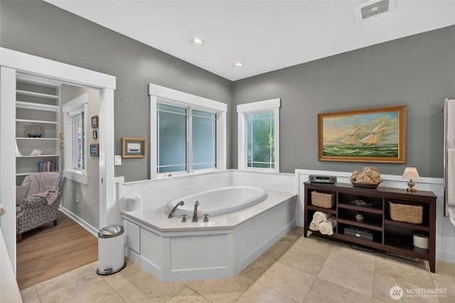 5604 33rd Street Ct NW, Gig Harbor, WA 98335