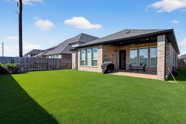 21615 Angelina Bay Drive, Cypress, TX 77433