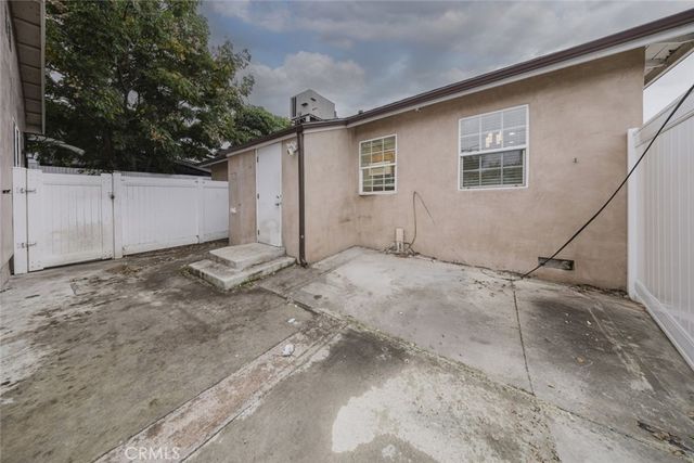 6410 Goodland Avenue, North Hollywood, CA 91606