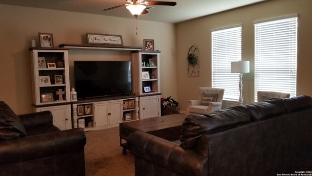 1904 TWISTED RIV, New Braunfels, TX 78130