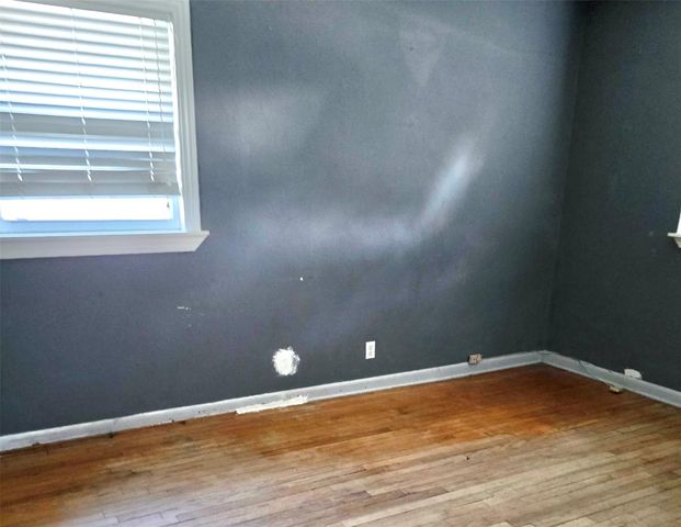 1802 14th Avenue N, Texas City, TX 77590
