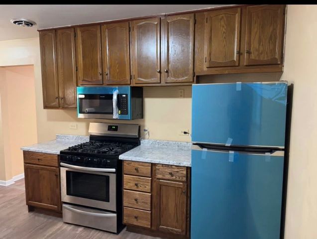160 E Northwest Highway I, Des Plaines, IL 60016
