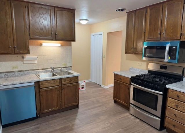 160 E Northwest Highway I, Des Plaines, IL 60016