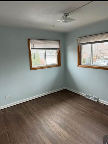 160 E Northwest Highway I, Des Plaines, IL 60016