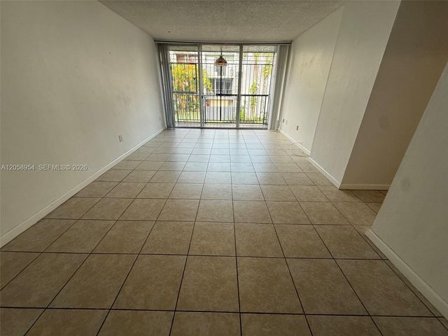 8841 W Flagler Street 202, Miami, FL 33174