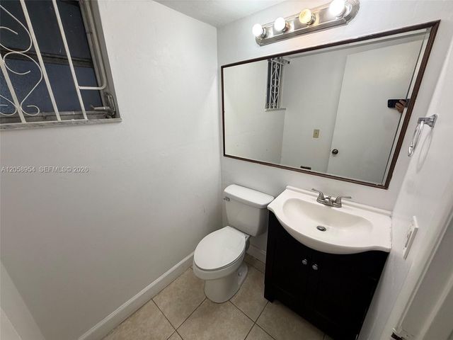 8841 W Flagler Street 202, Miami, FL 33174