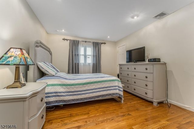 740 Mountain Ave, Bridgewater Twp., NJ 08805