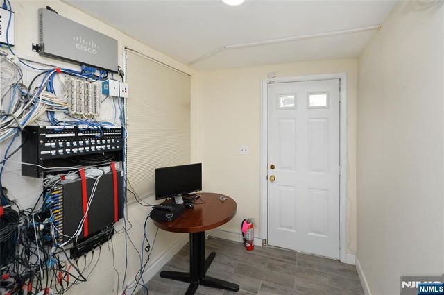 24 Farview Terrace, Paramus, NJ 07652