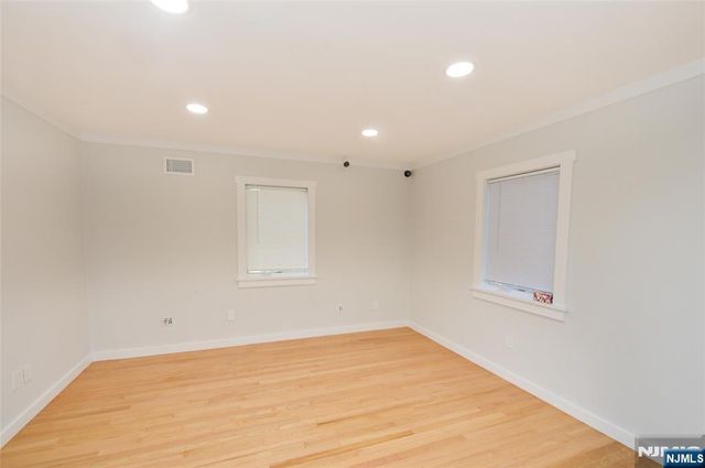 24 Farview Terrace, Paramus, NJ 07652