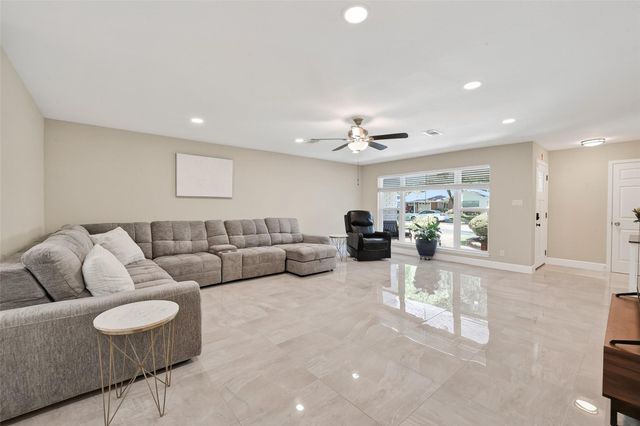 1626 Seagate Lane, Houston, TX 77062