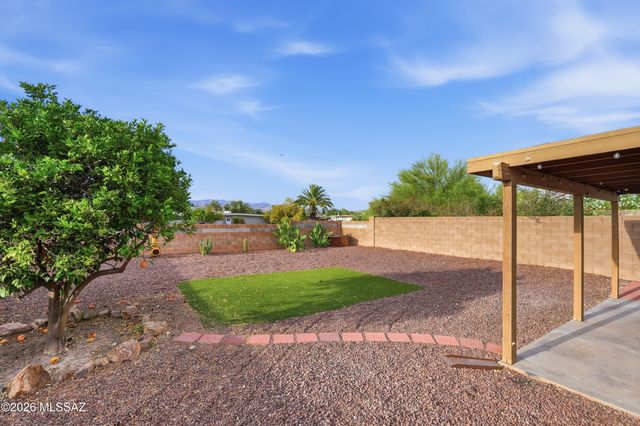9699 E Vendela Street, Tucson, AZ 85748