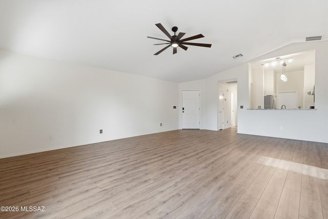 9699 E Vendela Street, Tucson, AZ 85748