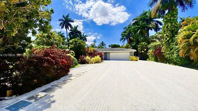 13550 S Biscayne River Road, Miami, FL 33161