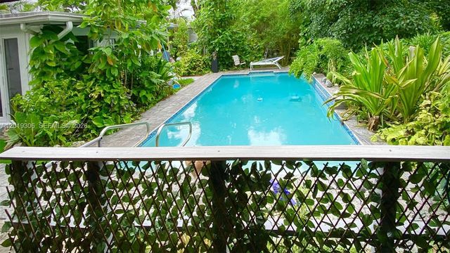 13550 S Biscayne River Road, Miami, FL 33161