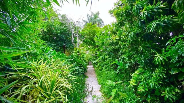 13550 S Biscayne River Road, Miami, FL 33161
