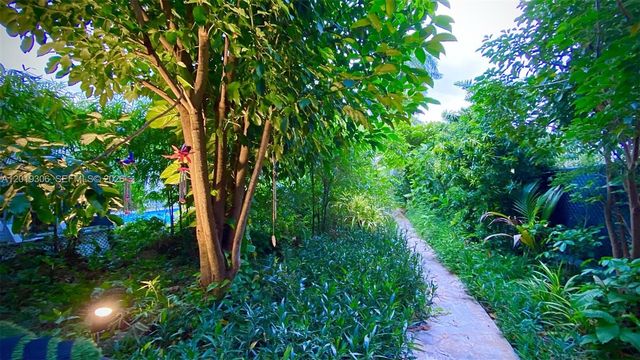 13550 S Biscayne River Road, Miami, FL 33161