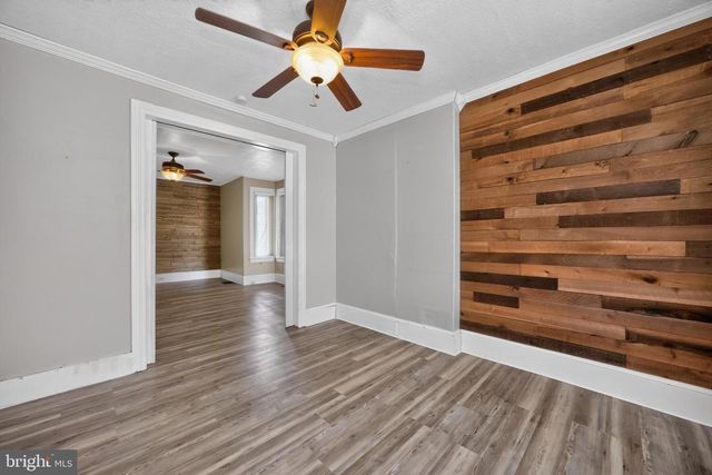 332 WALNUT ST, Royersford, PA 19468