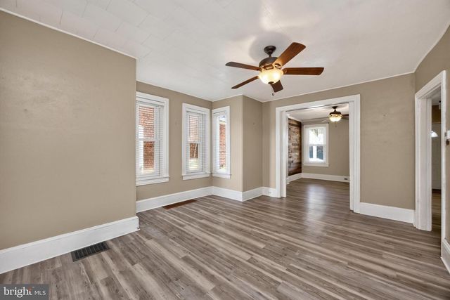 332 WALNUT ST, Royersford, PA 19468